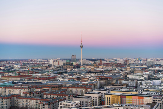 Ein Blick von oben über die Berliner Innenstadt Foto: Jonas Tebbe via Unsplash