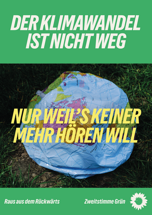 Foto eines Wasserballs, der eine Weltkugel darstellt. Die Luft ist aus dem Wasserball raus. Darüber die Aufschrift: Der Klimawandel ist nicht weg nur weil's keiner mehr hören will. 