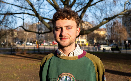 Ein Protraitfoto des Mitarbeiters Rafael Prange